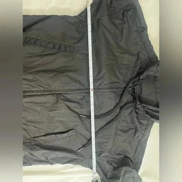 Lululemon hood jacket wind breaker black womans 4 zip up light wear - Picture 7 of 13